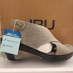 JBU Alyssa Grey Wedge Sandals. NIB. Size 9
